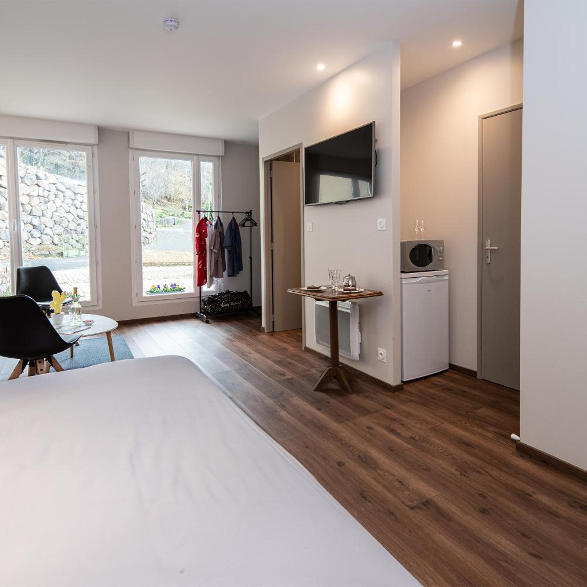 HOTEL LES COUDERCOUS 28/50