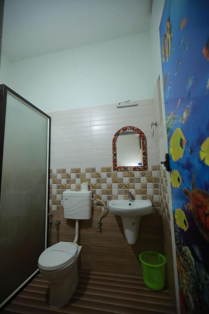 IDEAL AYURVEDIC RESORT AND NEW IDEAL PANCHAKARMA CENTRE 50/50