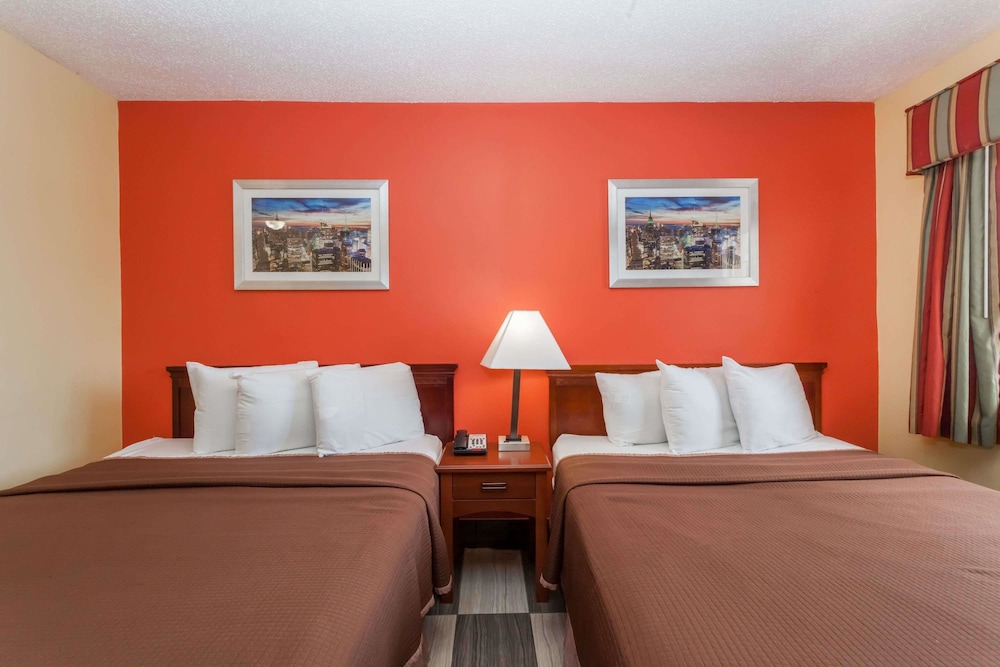 Travelodge by Wyndham Jersey City 13/22