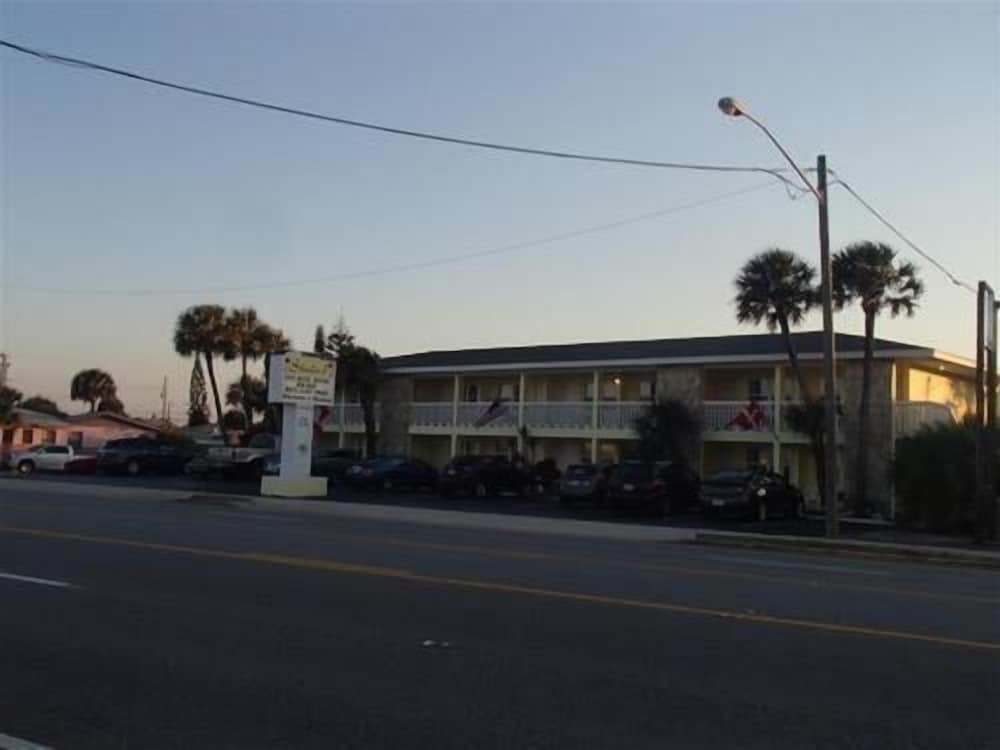 Studio 1 Motel 5/50