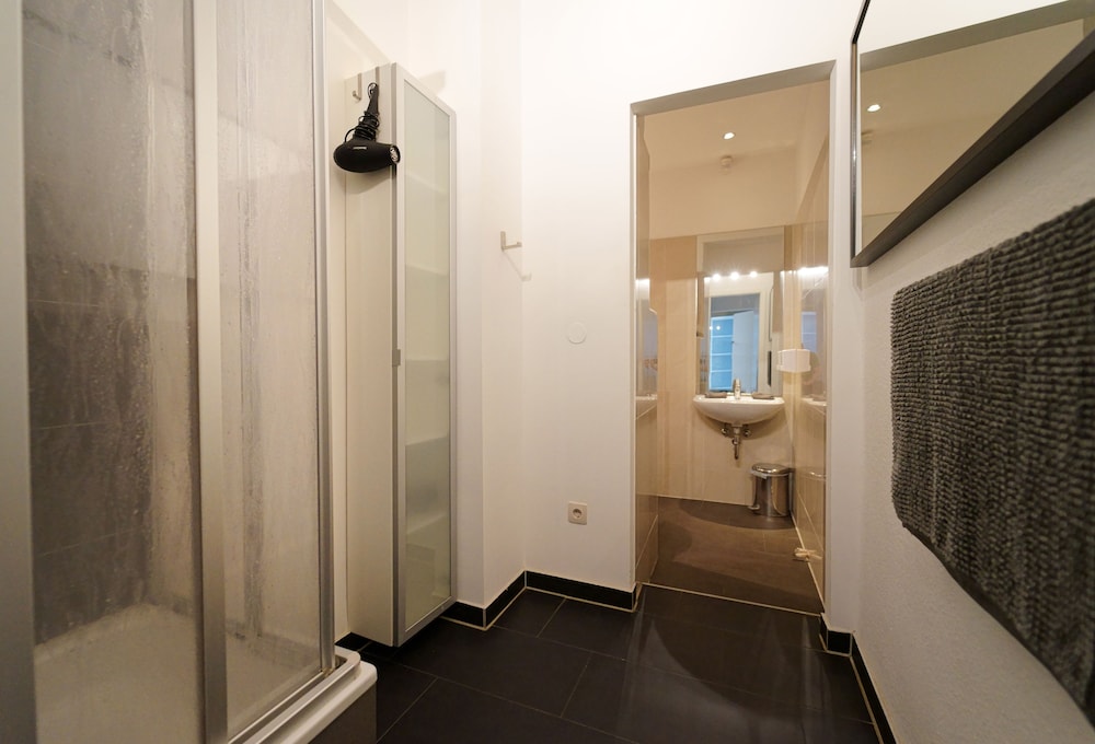 SUPERIOR, APARTMENT
