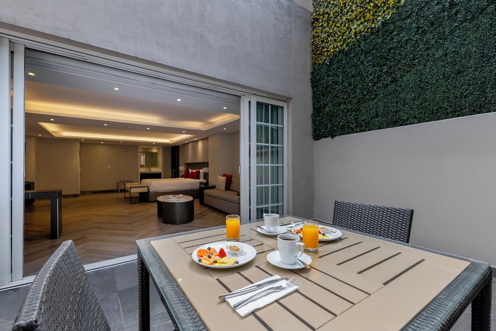 Isaaya Hotel Boutique By Wtc 35/50