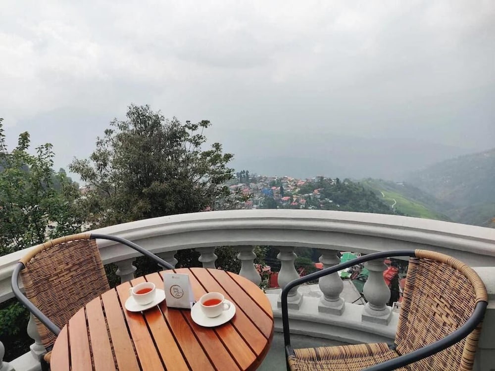 Udaan Dekeling Resort 35/54