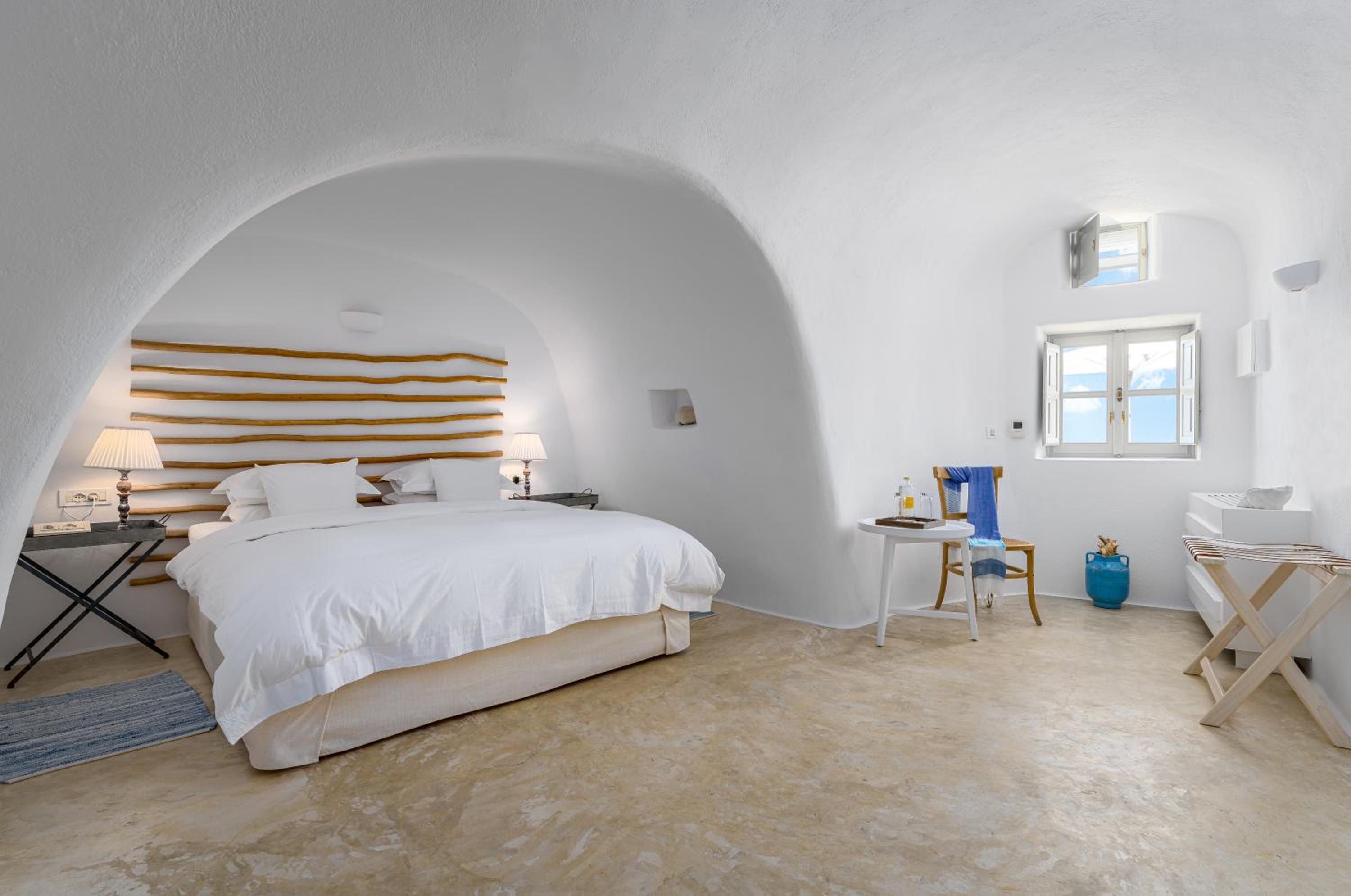 Cave, Suite, Sea View, Outdoor Jetted Tub