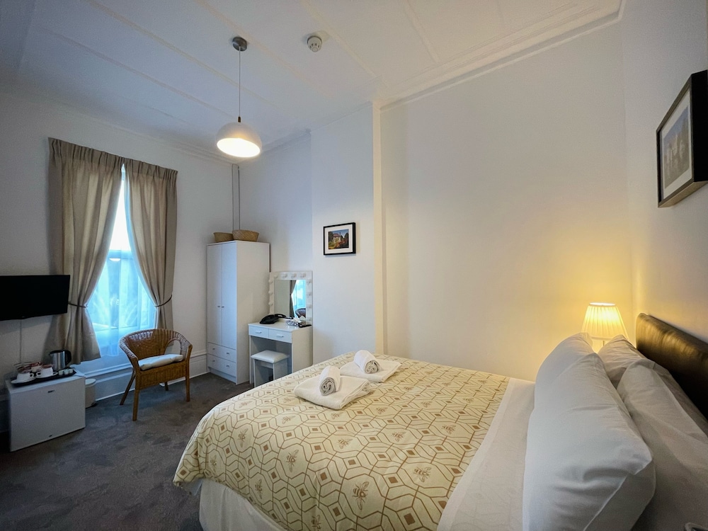 Gateway Hotel 22/71