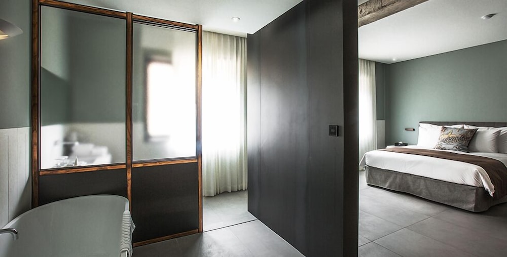 Hotel Everrich 9/61