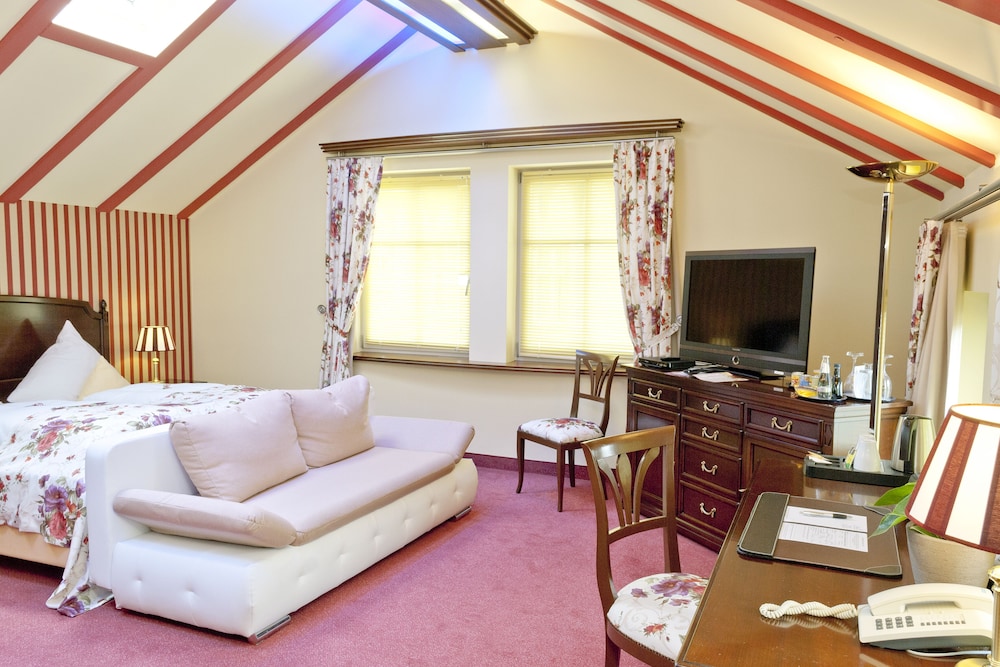 Hotel Villa Monte Vino 30/50