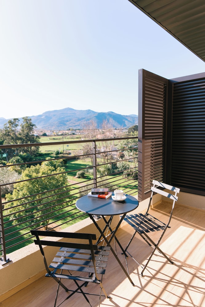 Hotel Restaurant Spa La Madrague 41/68