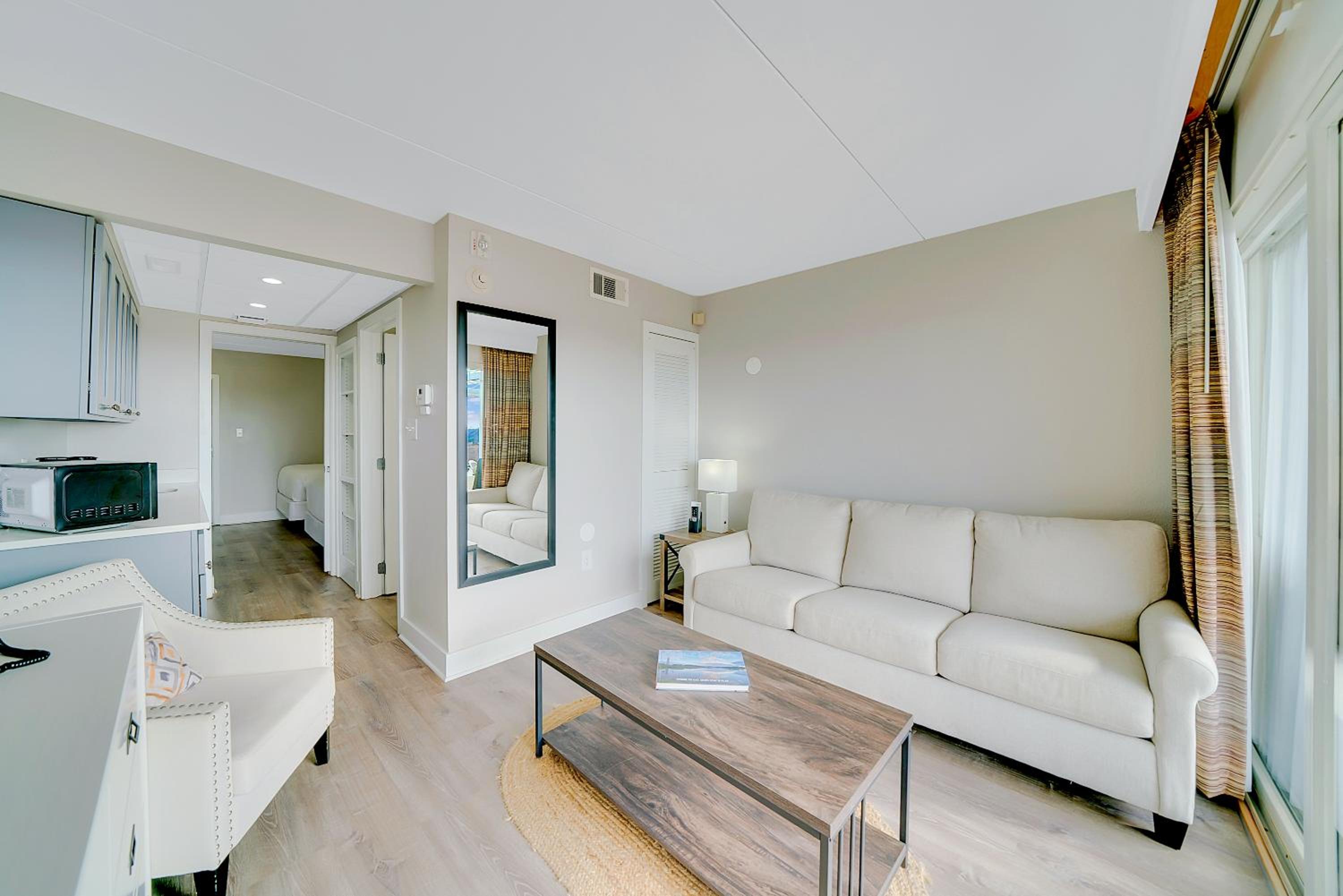 The Montreal Beach Resort 30/50