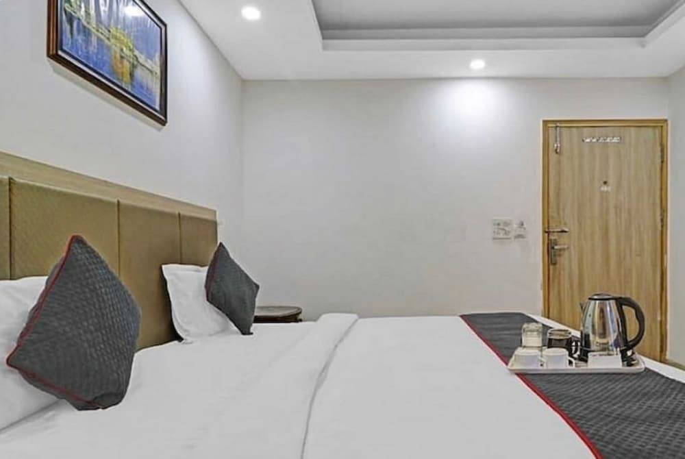 Airport Hotel Mahal 34/50