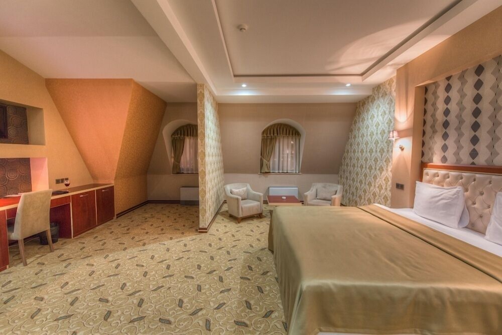 Grand Hotel Baku 28/47