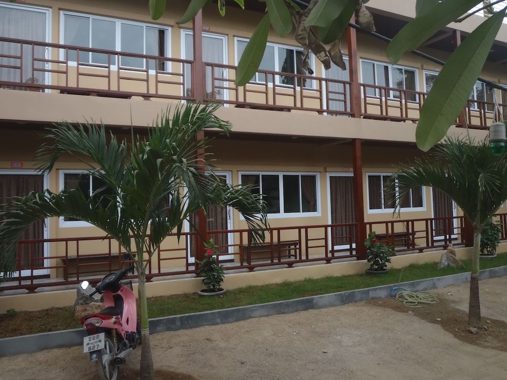 Silver Sands Beach Resort 5/100