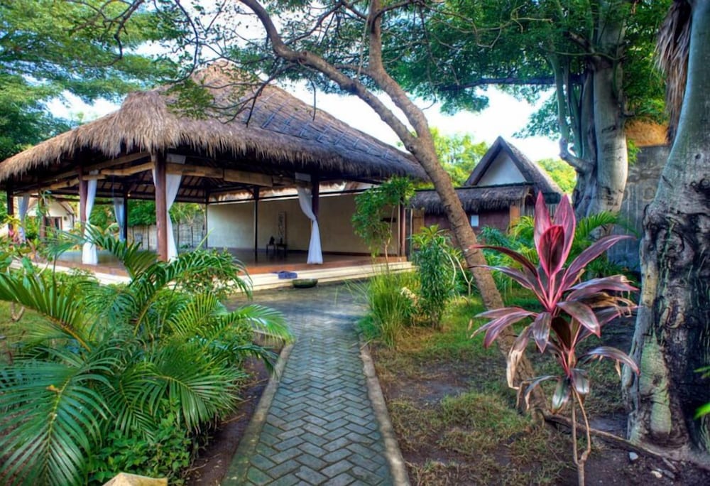 The Yoga Garden 30/35