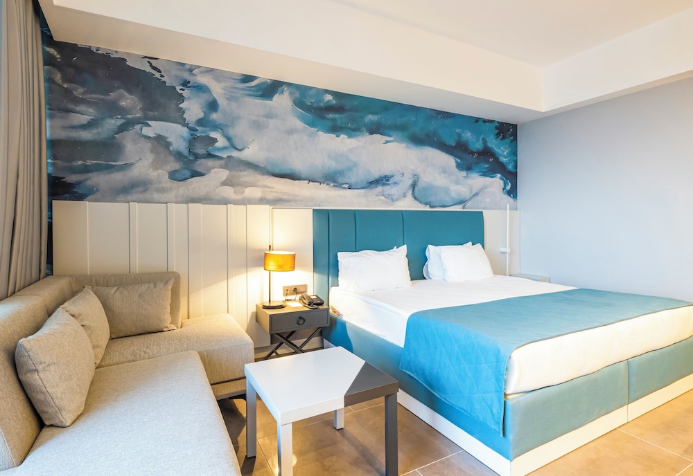 Crystal Centro Resort 16/50