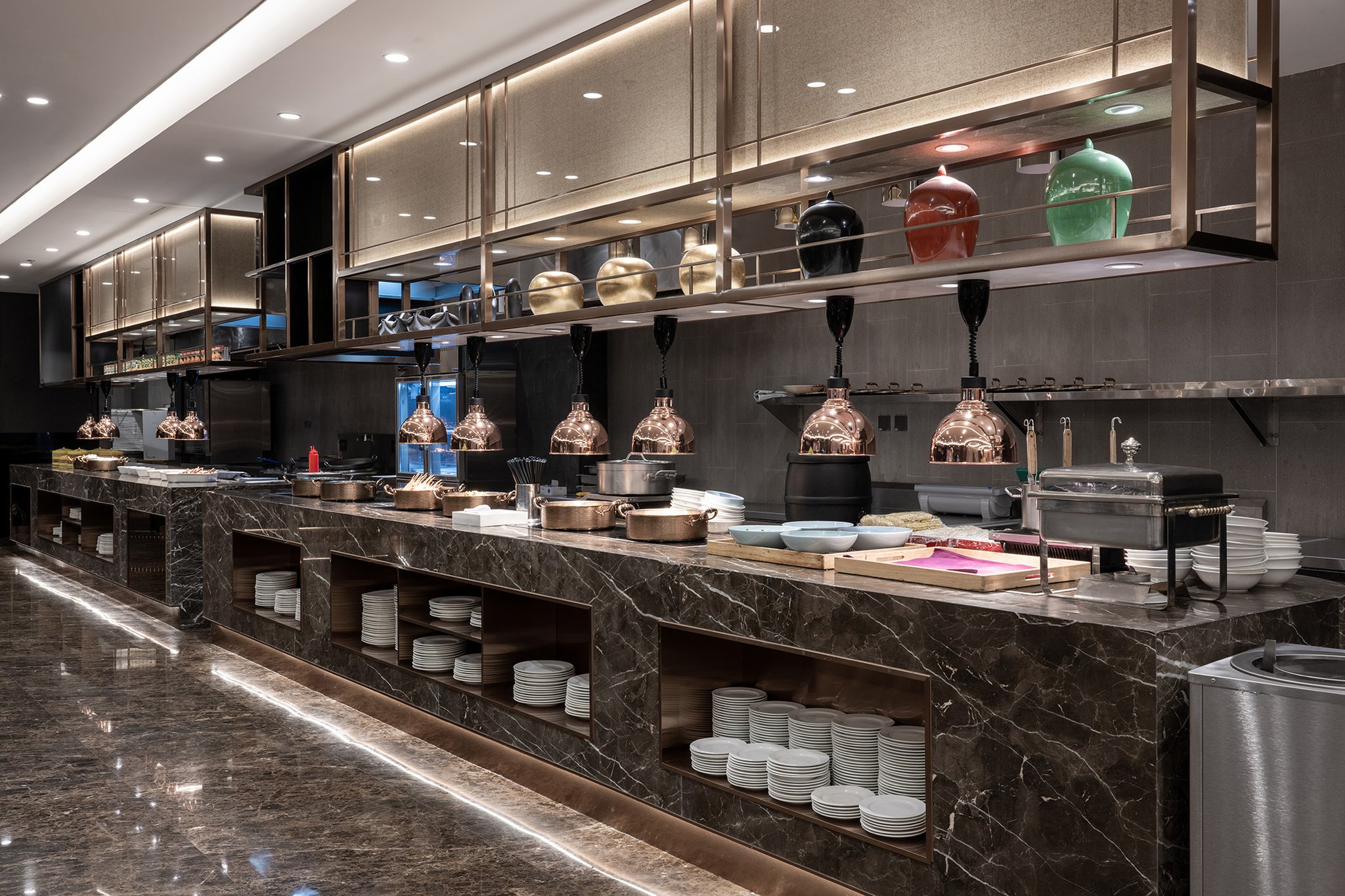 Crowne Plaza Shanghai 63/83