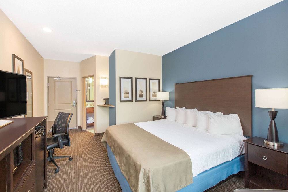 Room at Americinn By Wyndham Humboldt, HUMBOLDT - IA