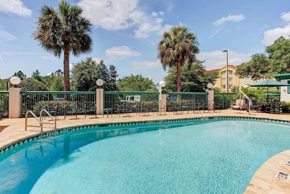 Holiday Inn Tampa North 1/41
