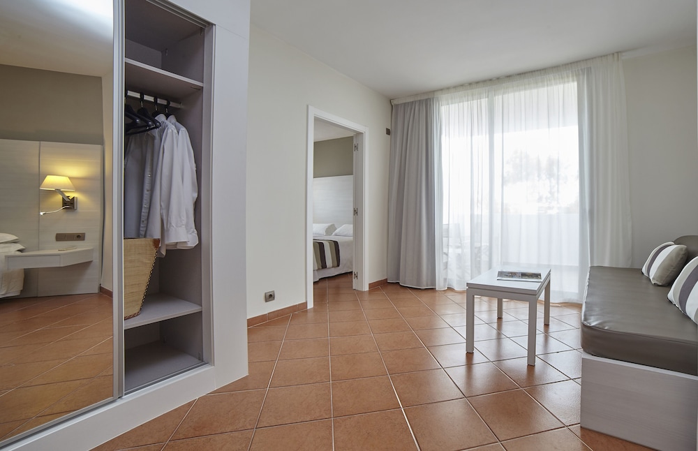 Hotel Tres Torres 42/65