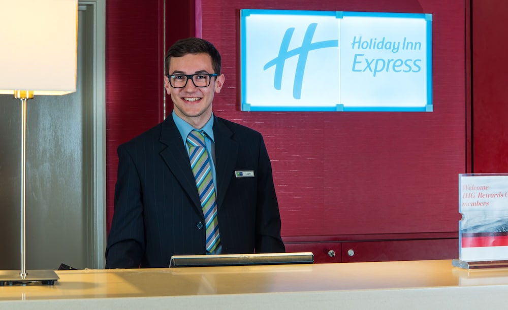 HOLIDAY INN EXPRESS DERBY PRIDE PARK photo5
