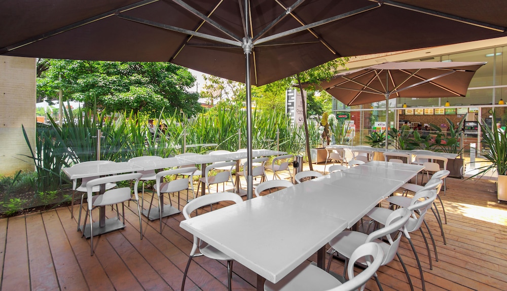 Ibis Medellin 53/67