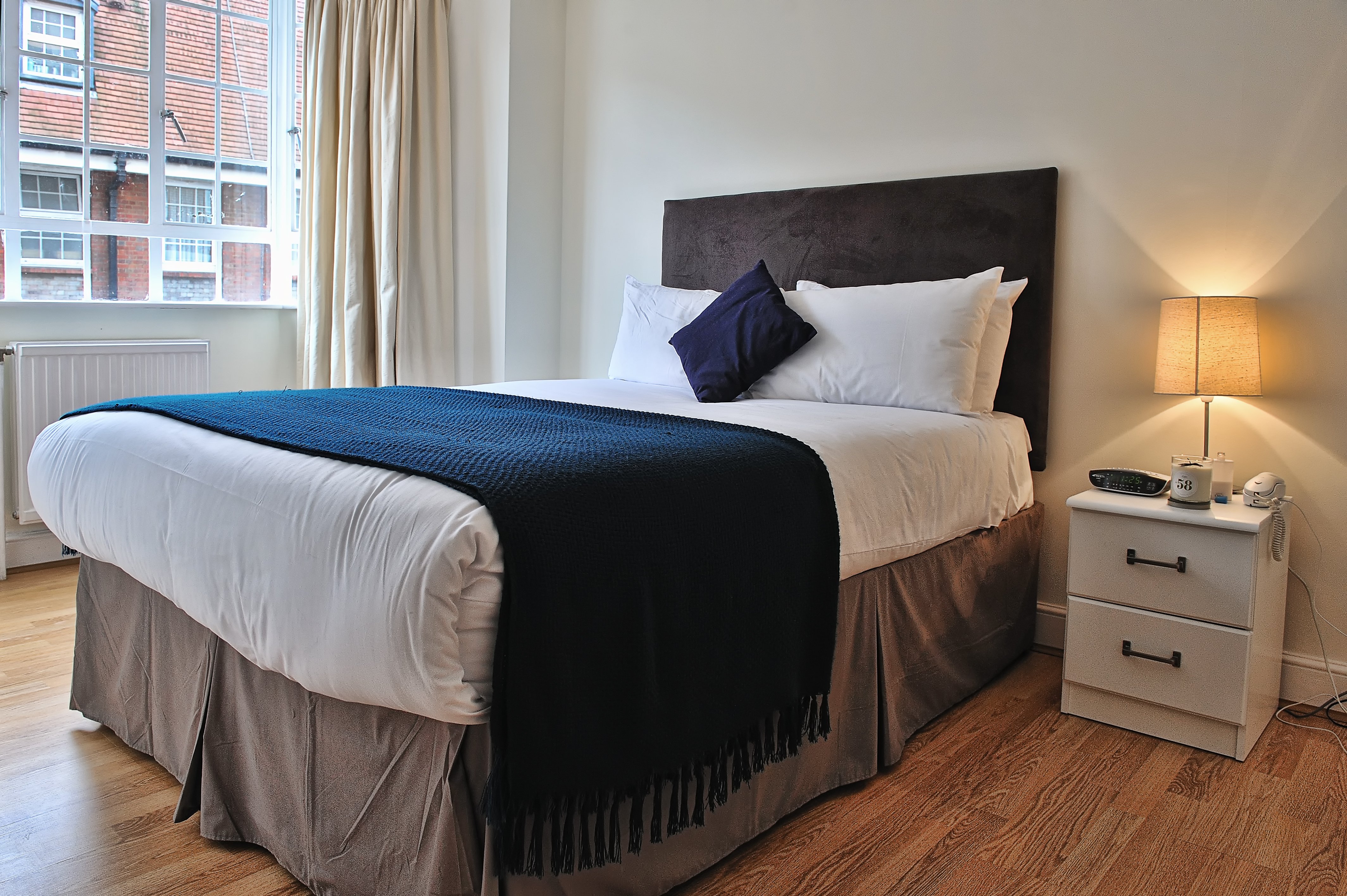 Chelsea Cloisters Serviced Apartments 93/121