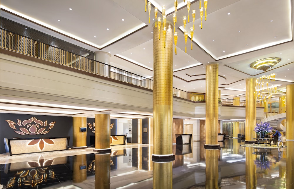 Dusit Thani Manila 45/72