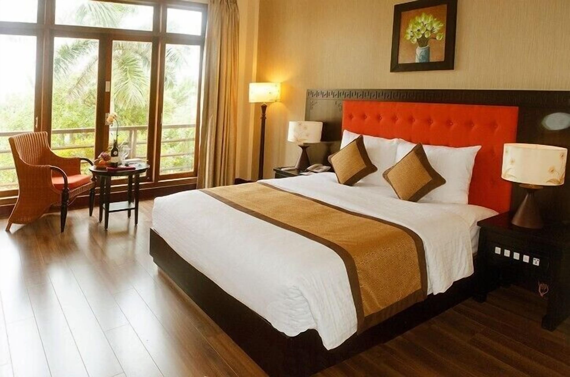 Deluxe, King Bed, Side Ocean View