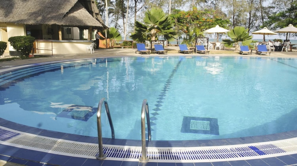 Jumuia Conference & Beach Resort 24/45