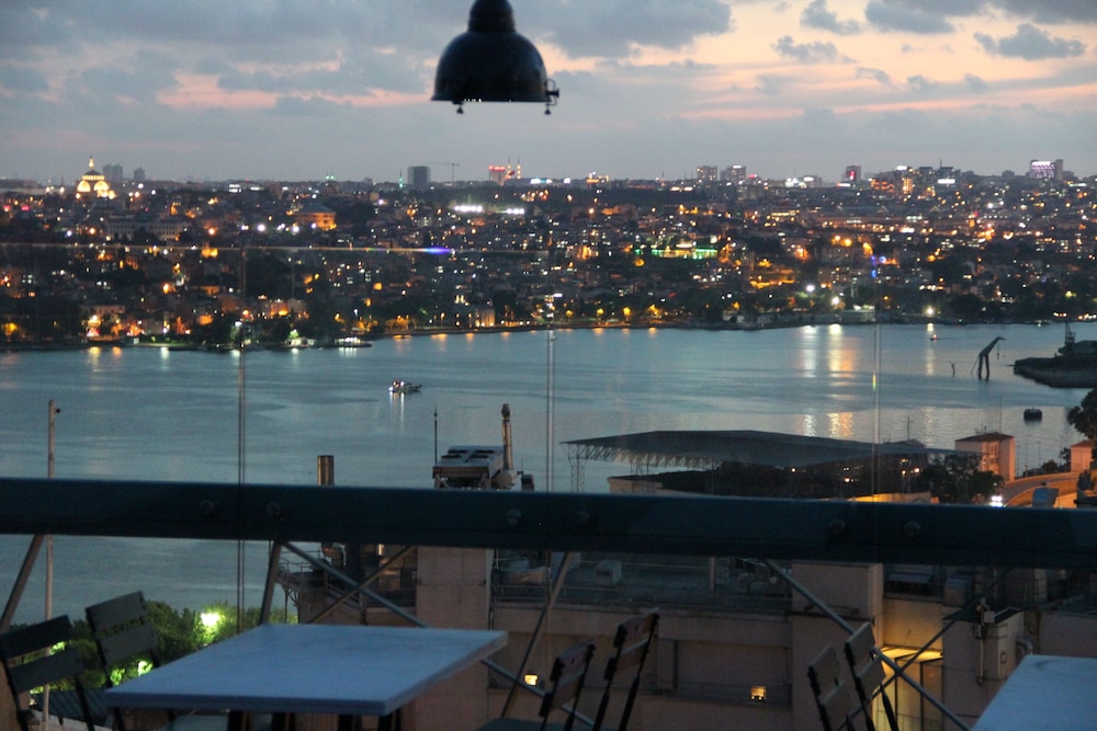 Tulip City Taksim Hotel 44/50