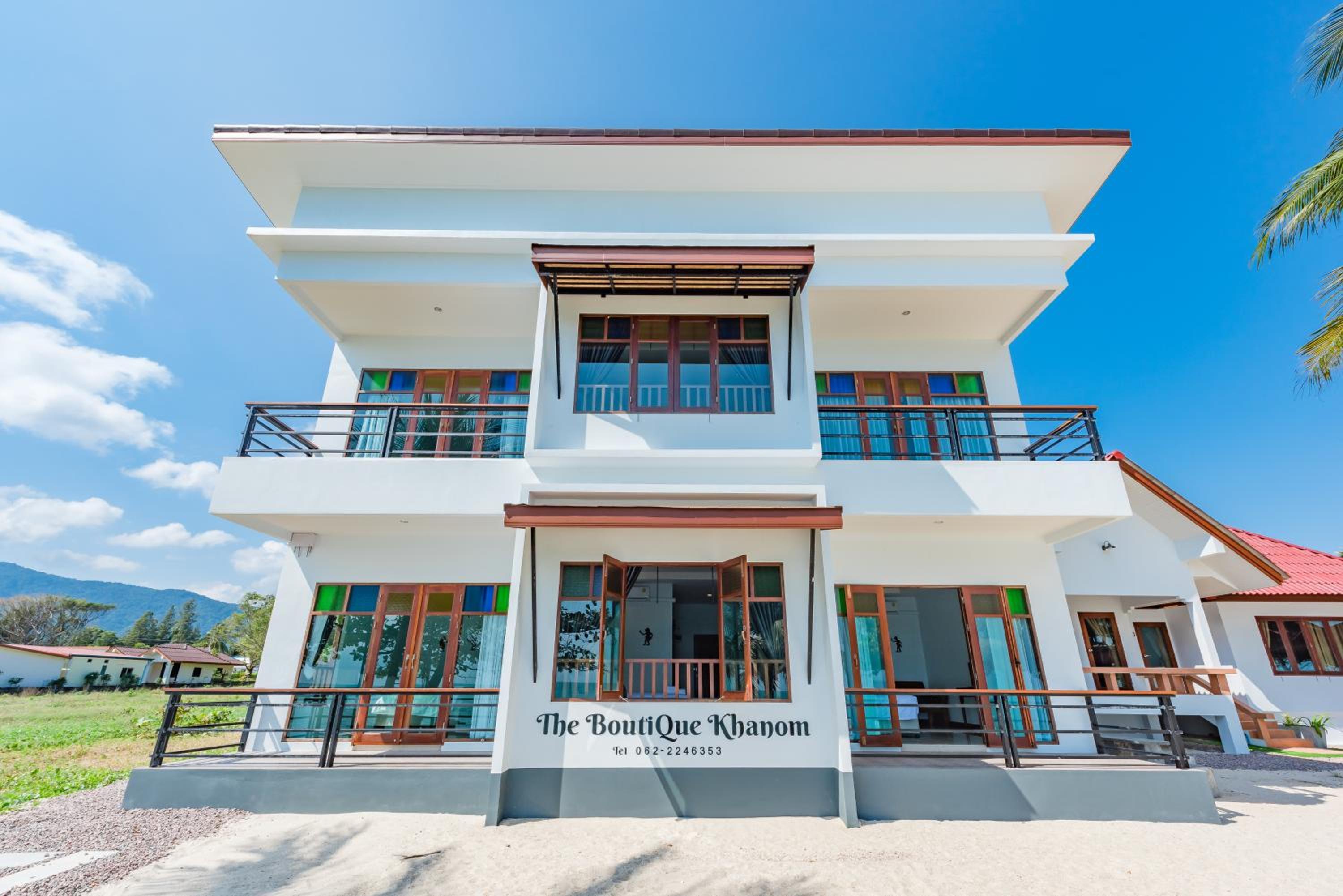 The Boutique Khanom 3/50