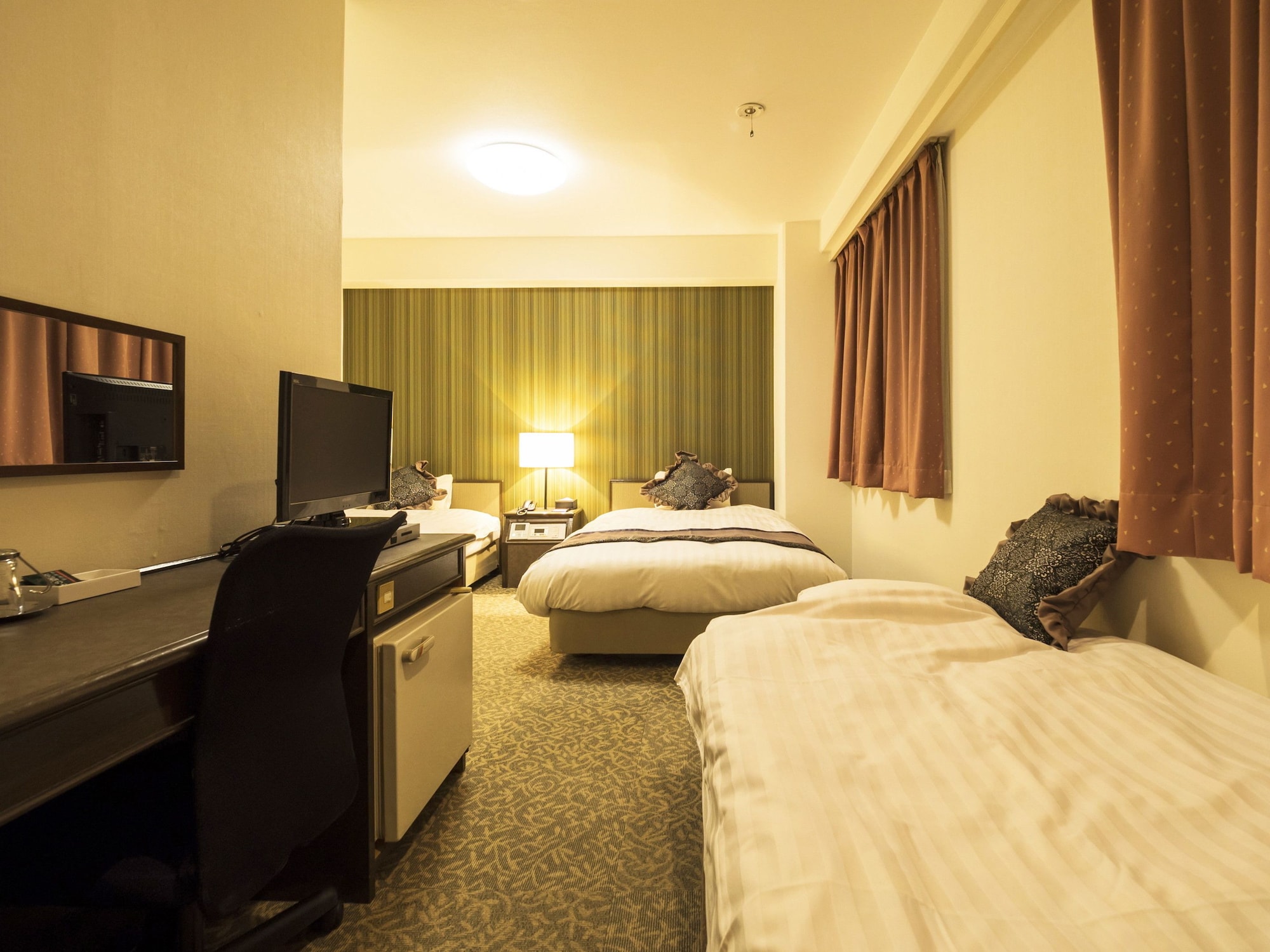 غرفة ثلاثية بسريرين منفصلين، Hotel Areaone Oita 2/7