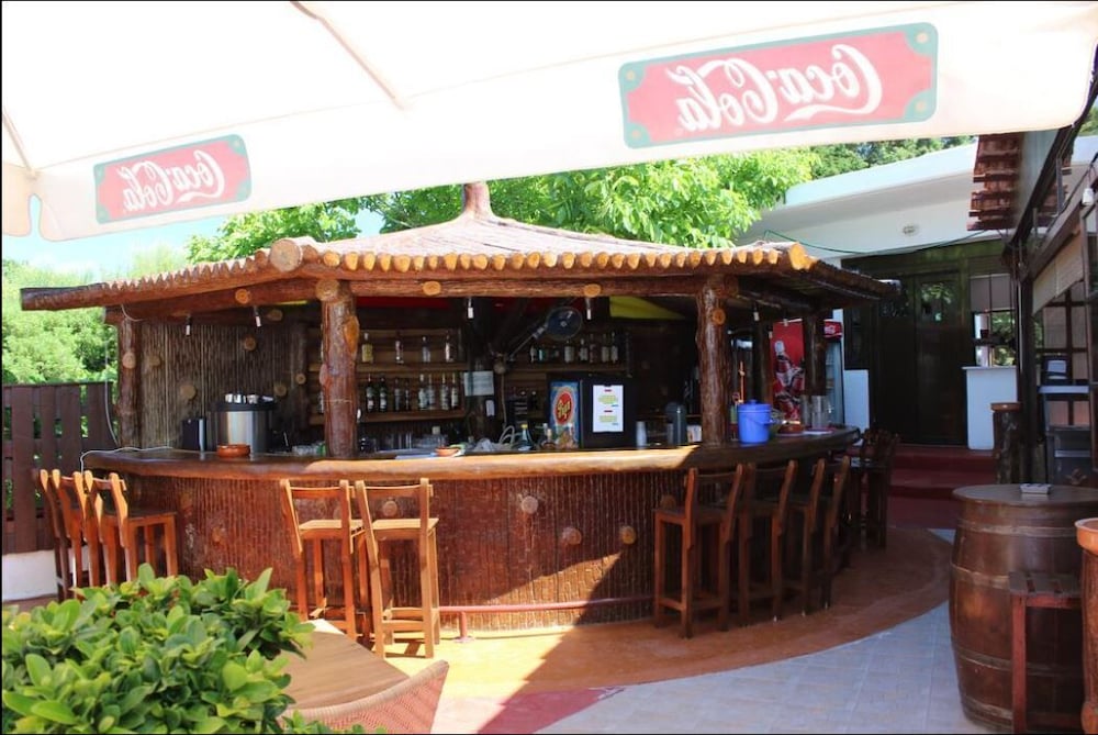 Asterias Bay photo3