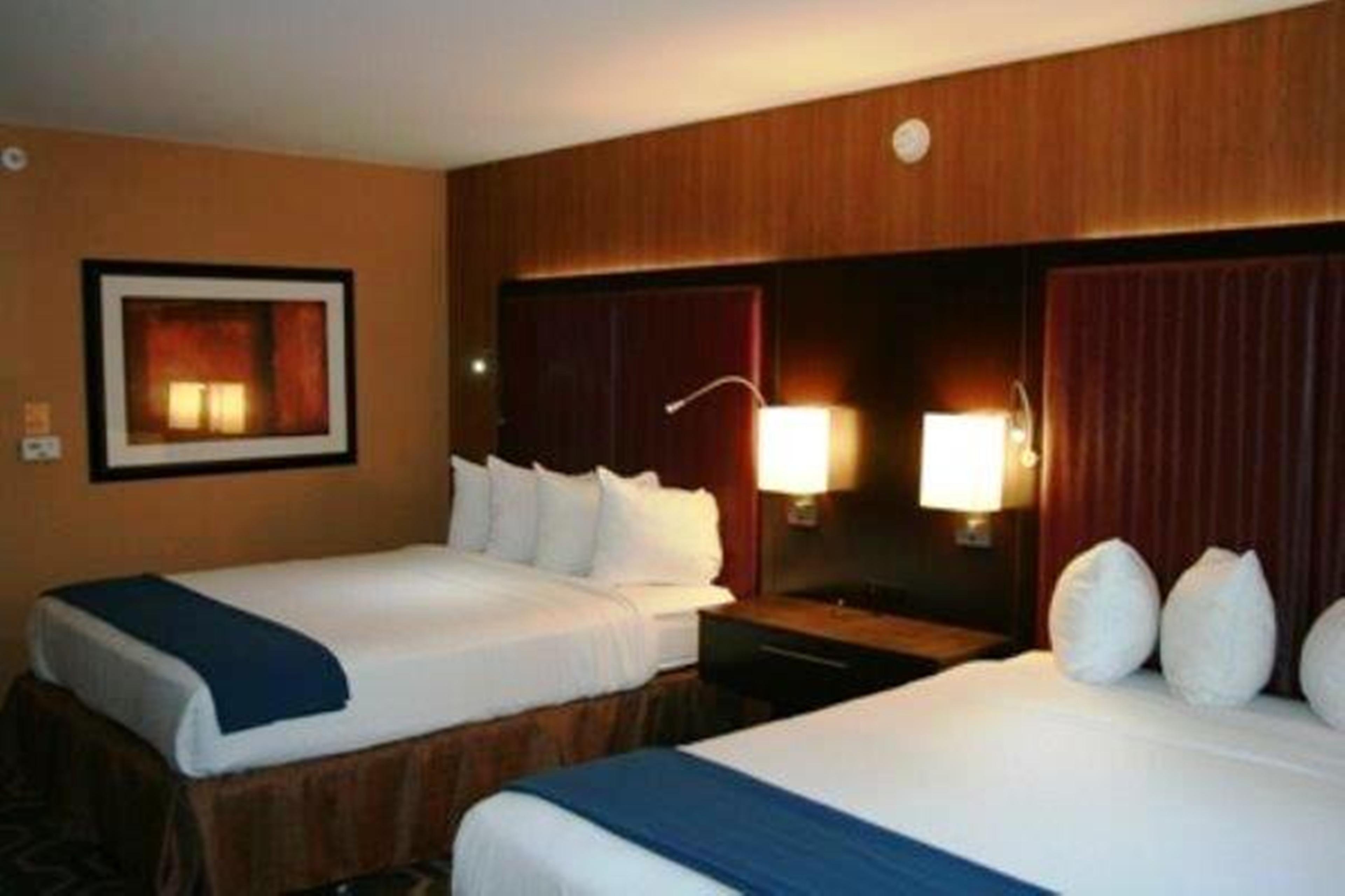 Holiday Inn Express Hotel & Suites Vineland Millville 22/80