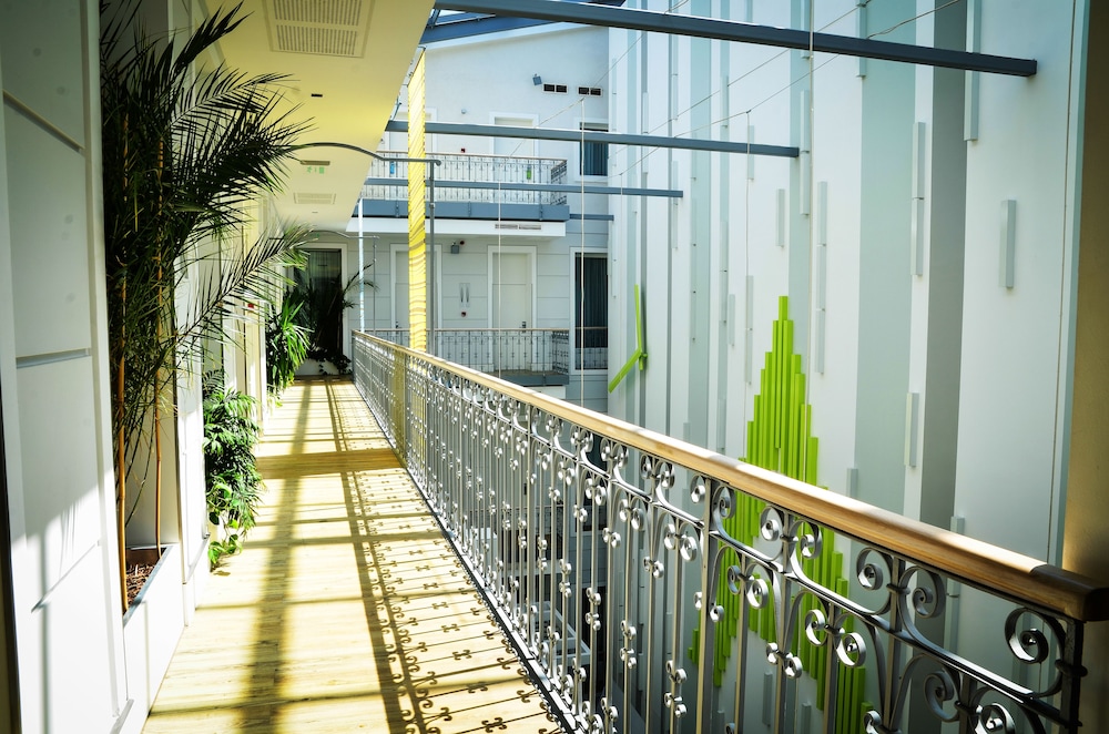 Atrium Hotel by Mellow Mood Hotels 6/64