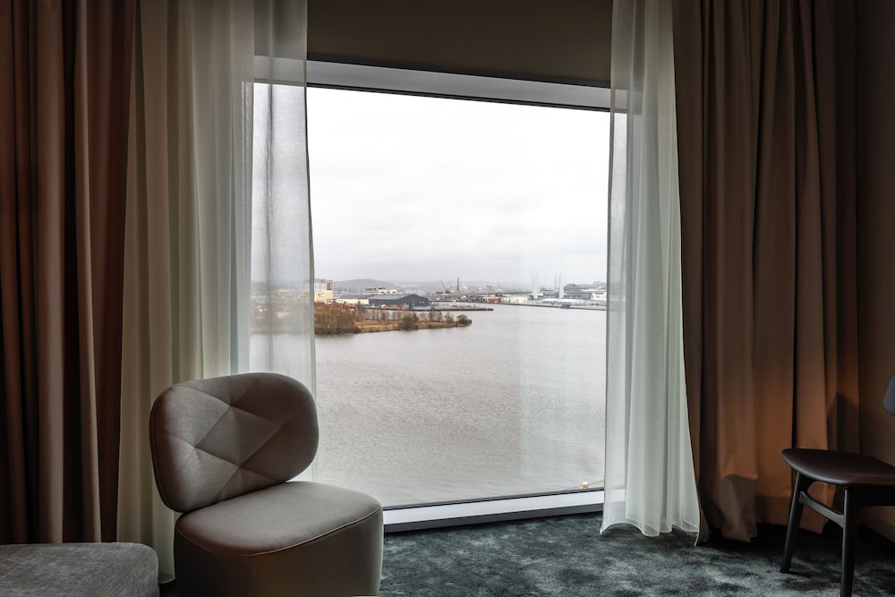 Clarion Hotel The Pier 29/57