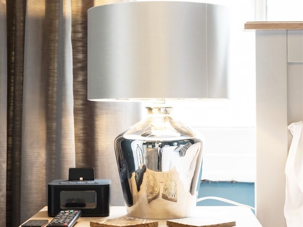 Summerfield Pub & Boutique Rooms 17/21