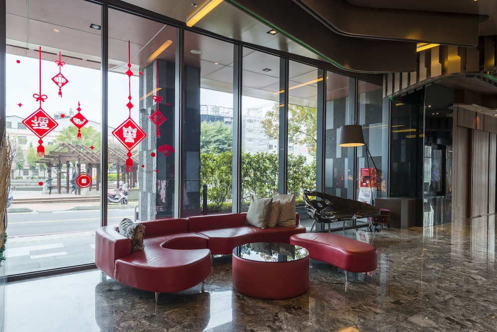 In Sky Hotel 36/46