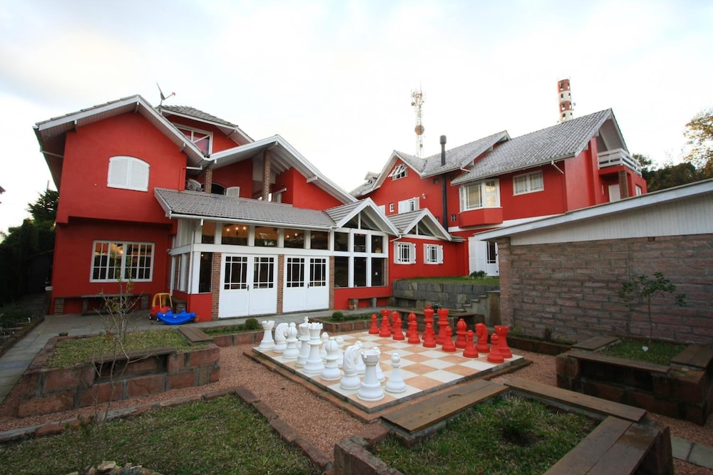 Aardvark Inn Pousada 70/74