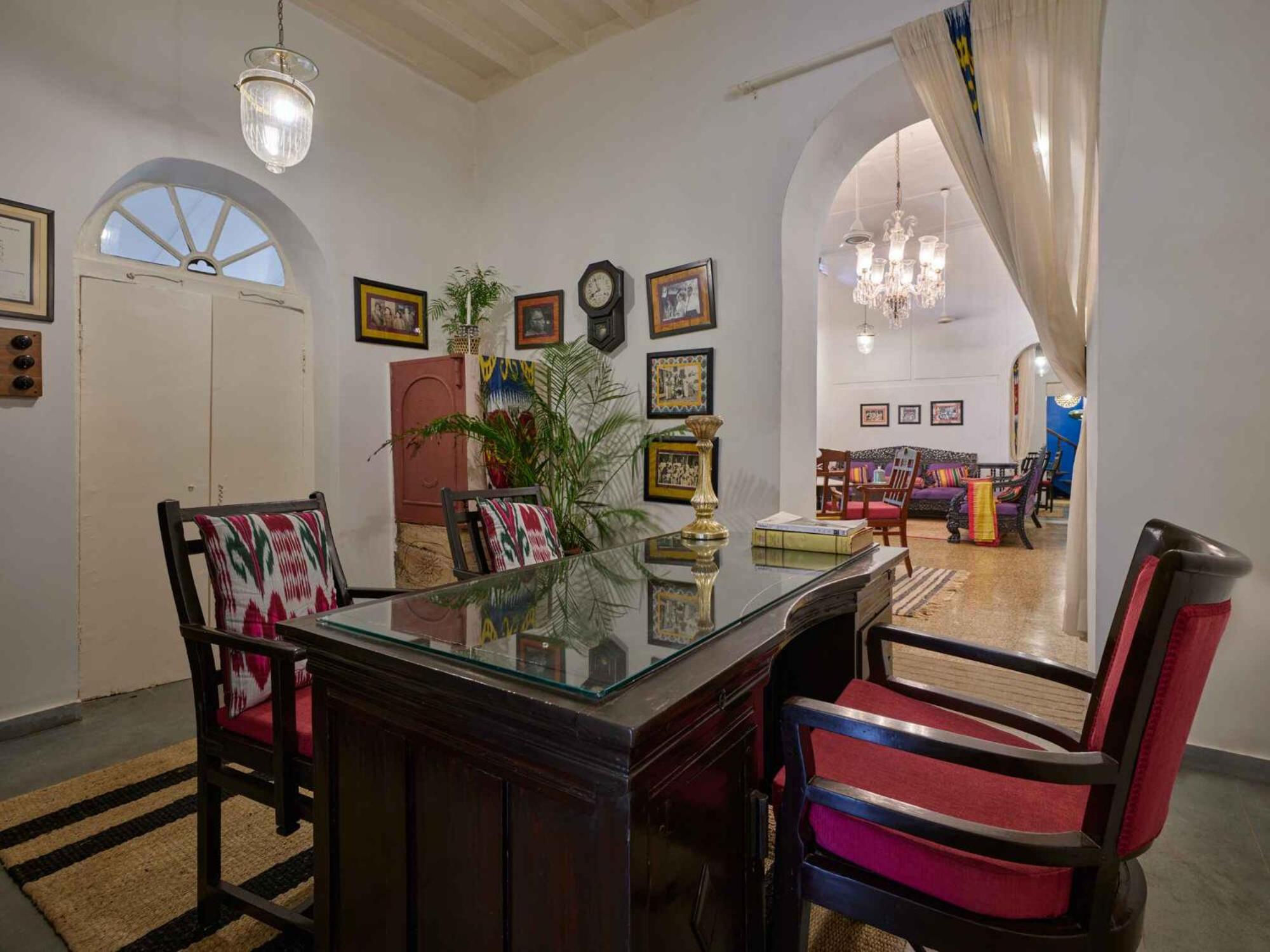 JuSTa Luxe Diwan's Bungalow Ahmedabad 27/36