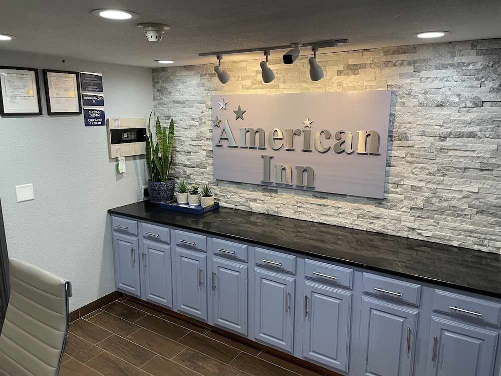 Economy Inn Suites Cedar Rapids 11/50
