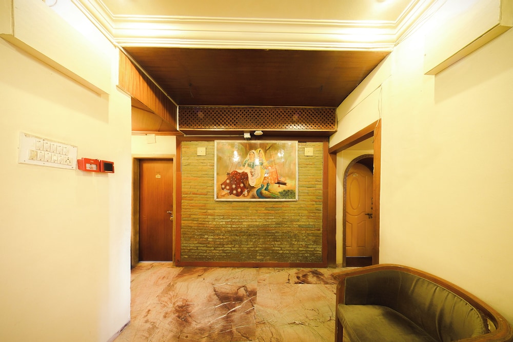 Shivam Hotel 5/58
