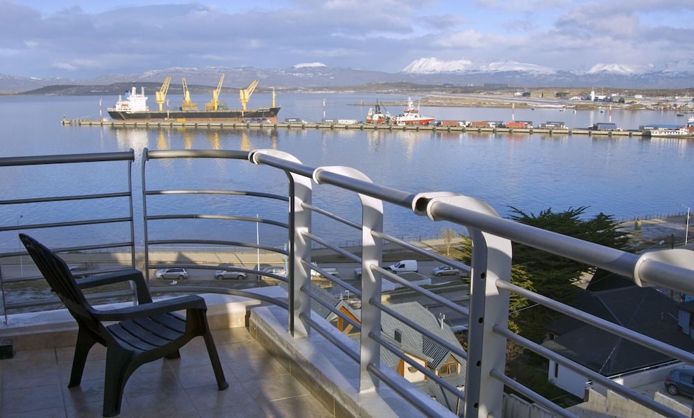 CILENE DEL FARO SUITES AND SPA 74/76