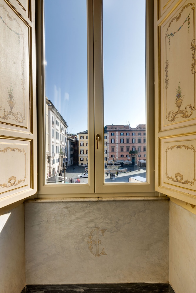 Piazza Farnese Luxury Suites 39/64