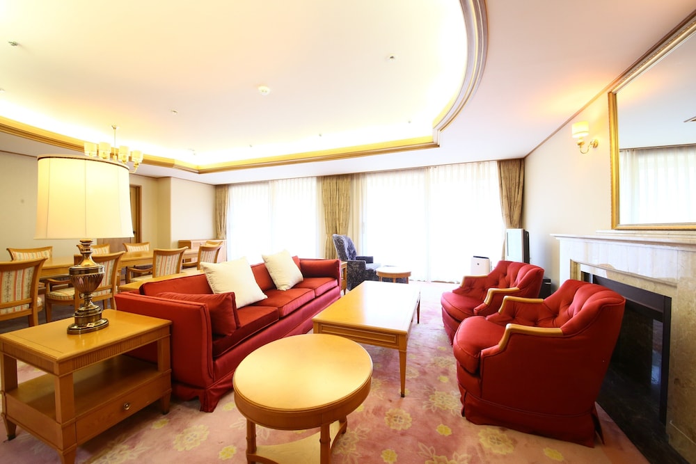 Nara Hotel 47/72