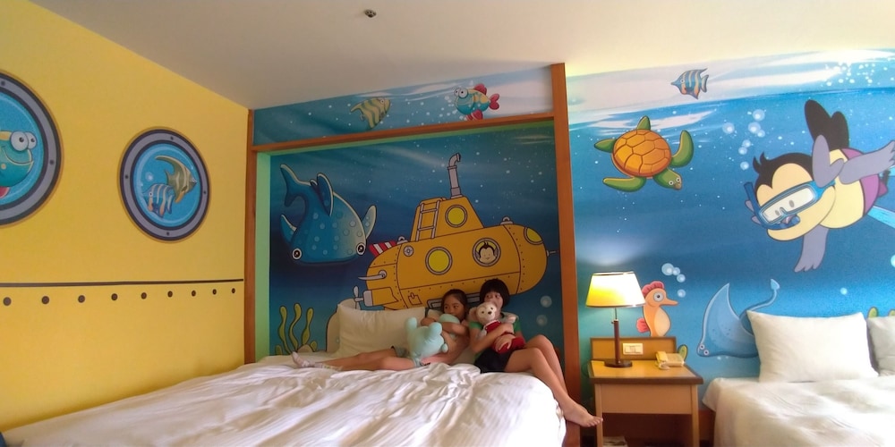 Howard Beach Resort Kenting 11/70