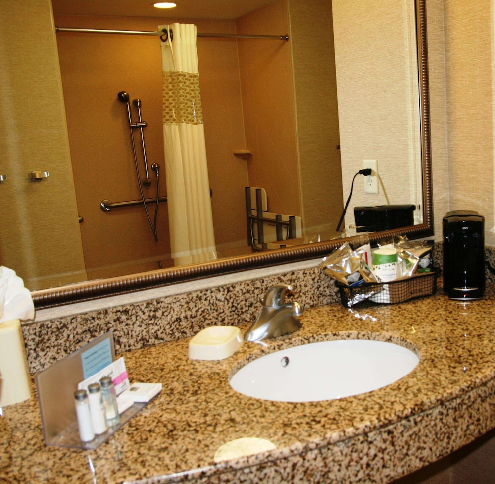 Hampton Inn Denver Northeast Brighton 20/46