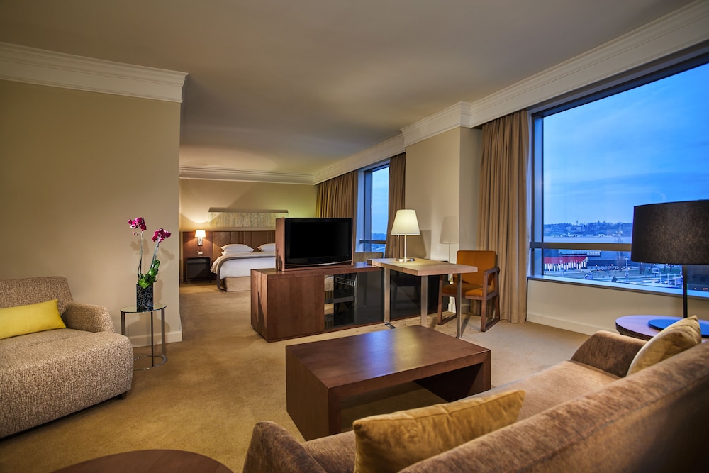 HYATT REGENCY BELGRADE 49/76