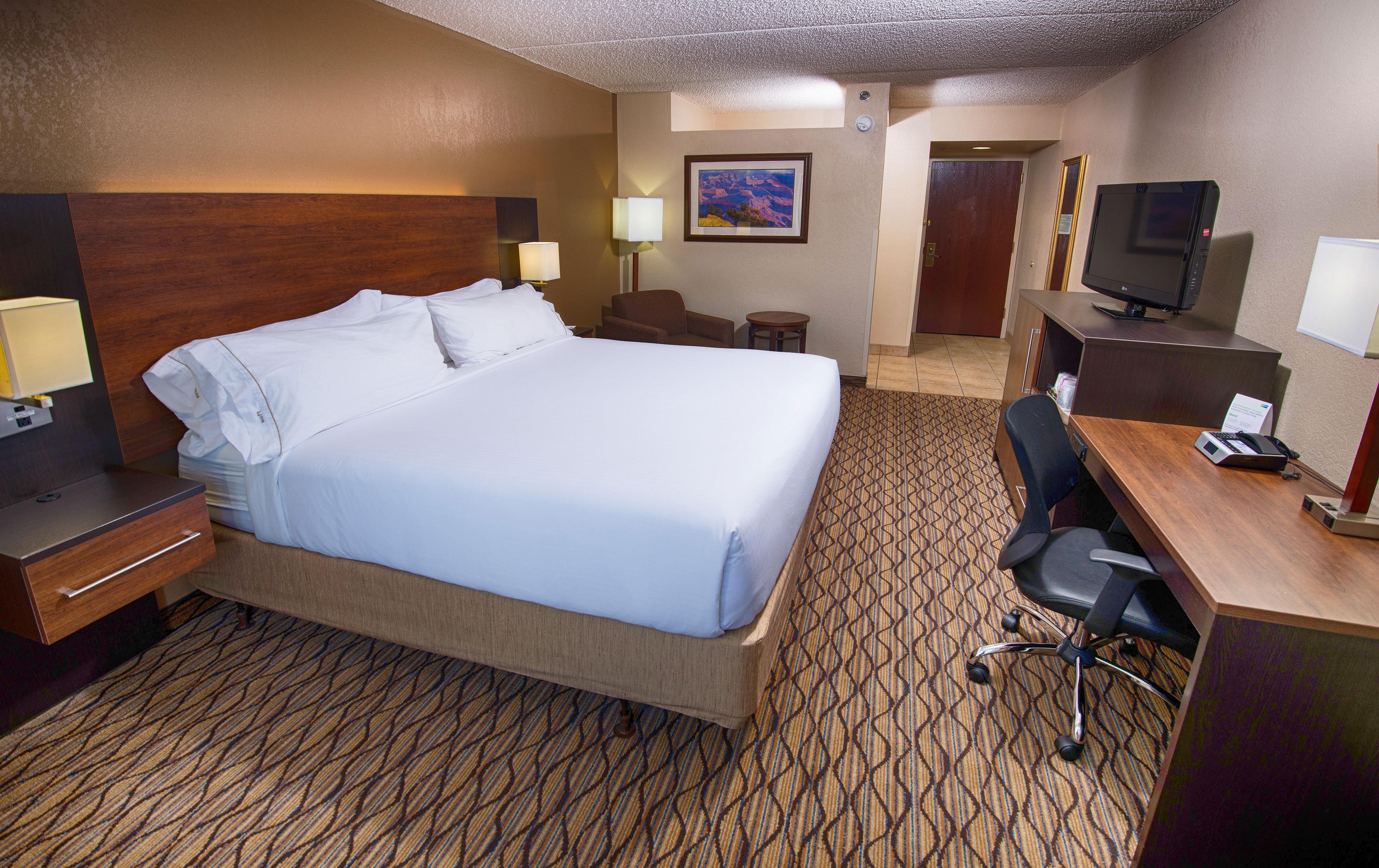 غرفة بسرير كينج لذوي الإعاقة
