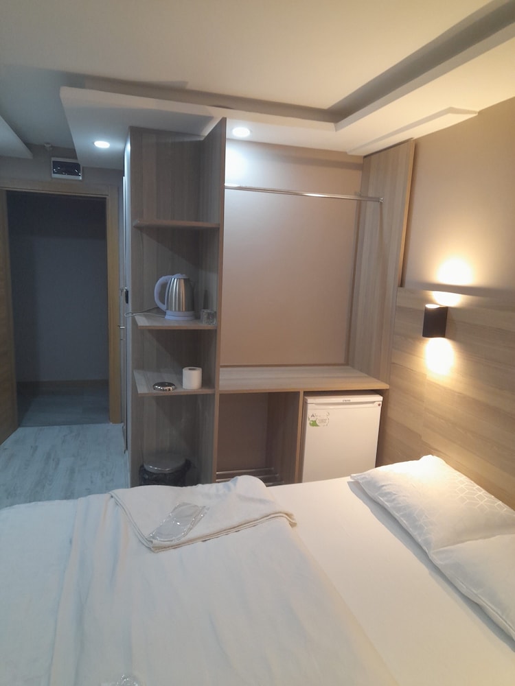 ECONOMY, DOUBLE BED