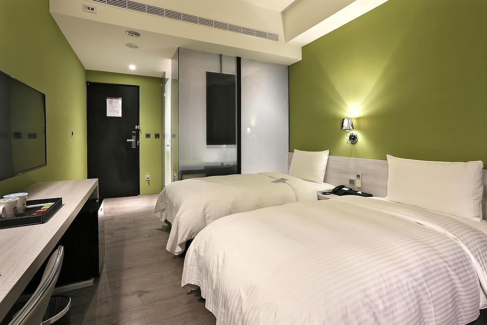 Miller Inn 36/64